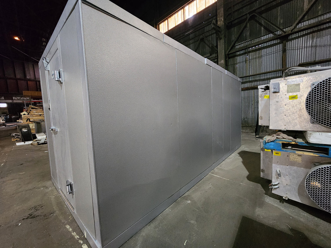 NEW Amerikooler - 8' x 16' x 8' Combo box w/ self contained Bohn unit