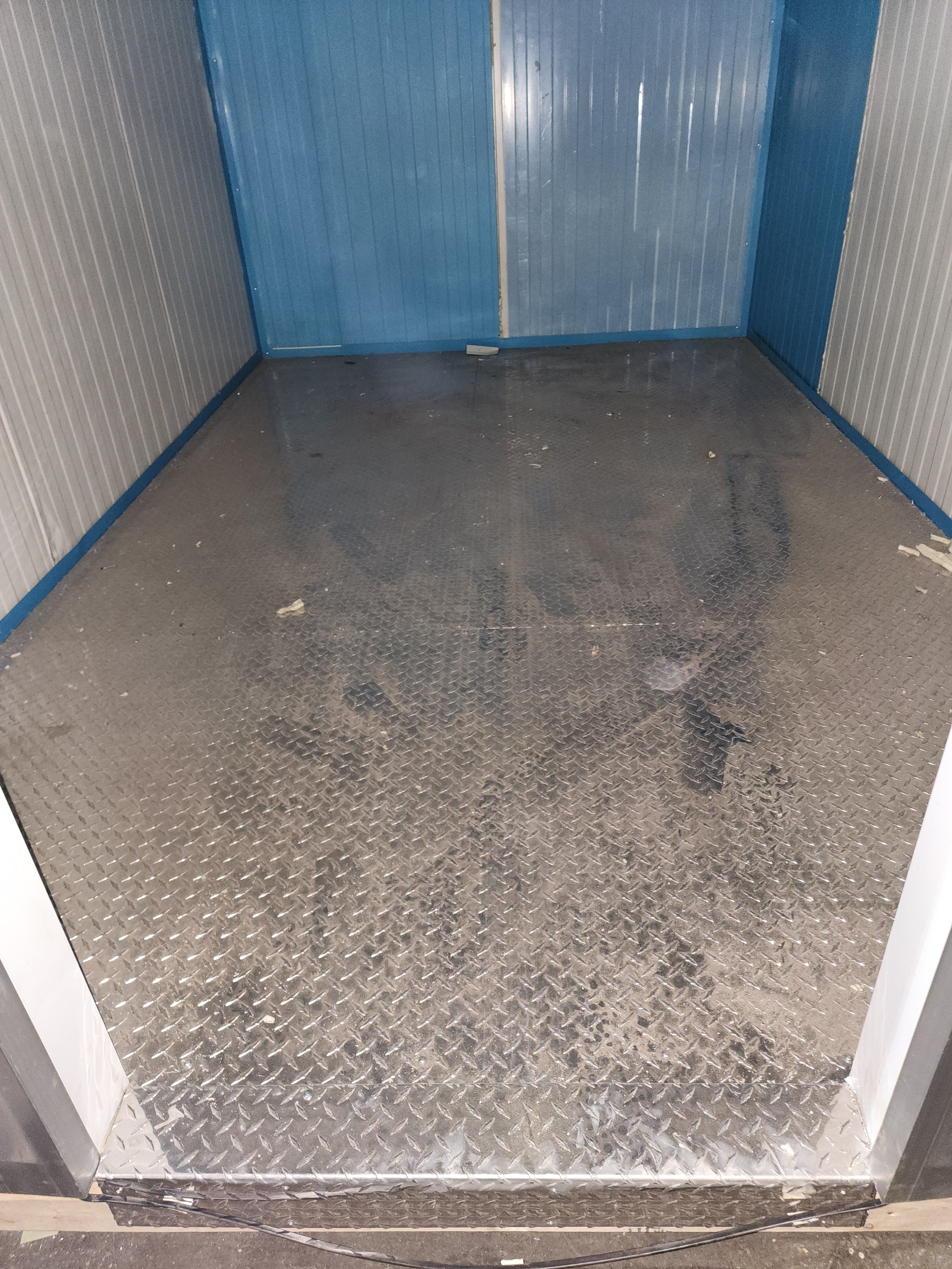 8' 1" x 12' x 8' 4" Walk in freezer w/ man door, ceiling & floor w/ 3/4 HP unit (Built as unit for outdoors)