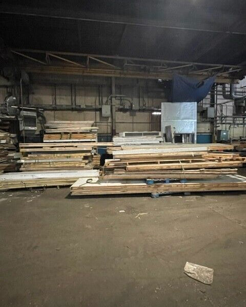 Wholesale lot of ~ 100 used walk in cooler and freezer panels varying size READ