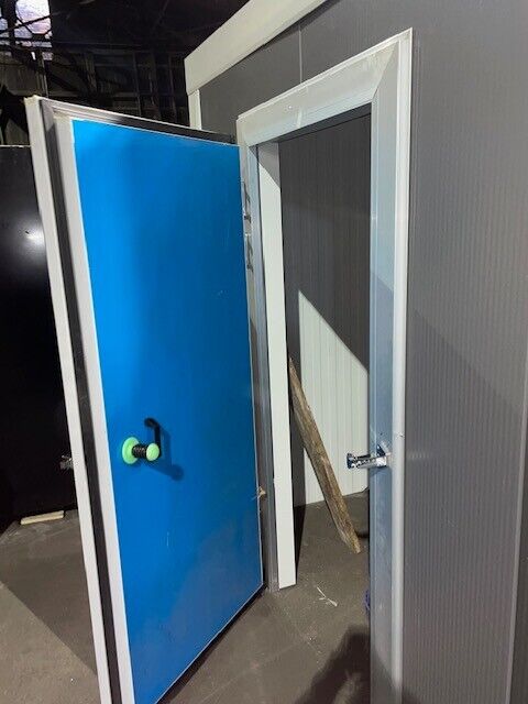 Scratch and Dent 8 Foot Wide x 8 Foot Long x 7.5 Foot Tall Walk-in Cooler