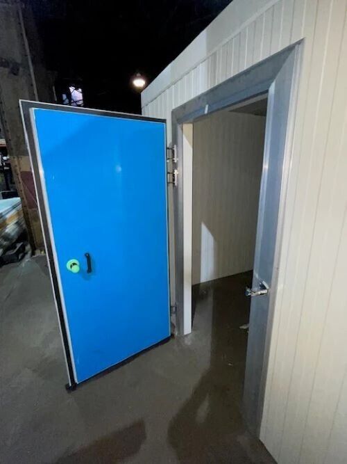 Walk-In Cooler 8 x 20 x 8 with New Refrigeration System Included #B00626