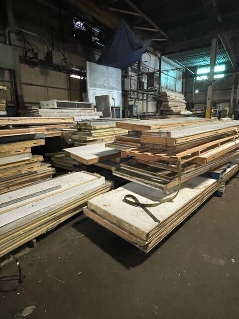 Wholesale lot of ~ 100 used walk in cooler and freezer panels varying size READ