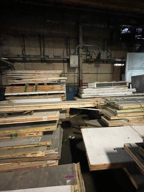 Wholesale lot of ~ 100 used walk in cooler and freezer panels varying size READ