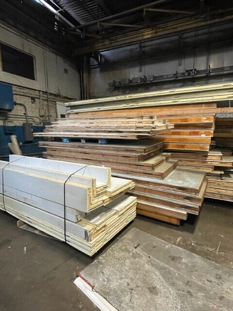 Wholesale lot of ~ 120 used walk in cooler and freezer panels varying size READ