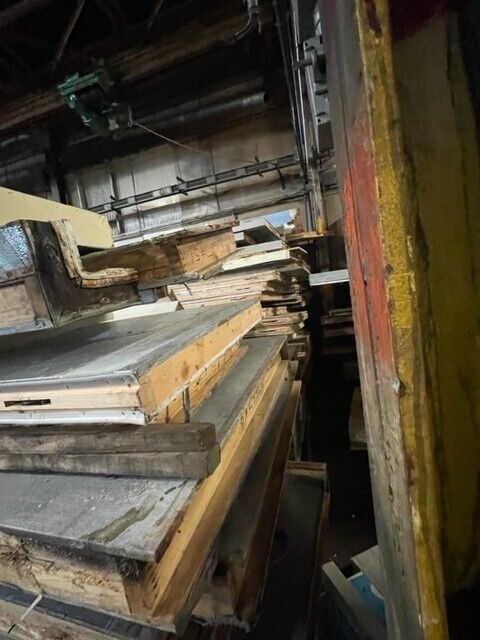 Wholesale lot of ~ 120 used walk in cooler and freezer panels varying size READ