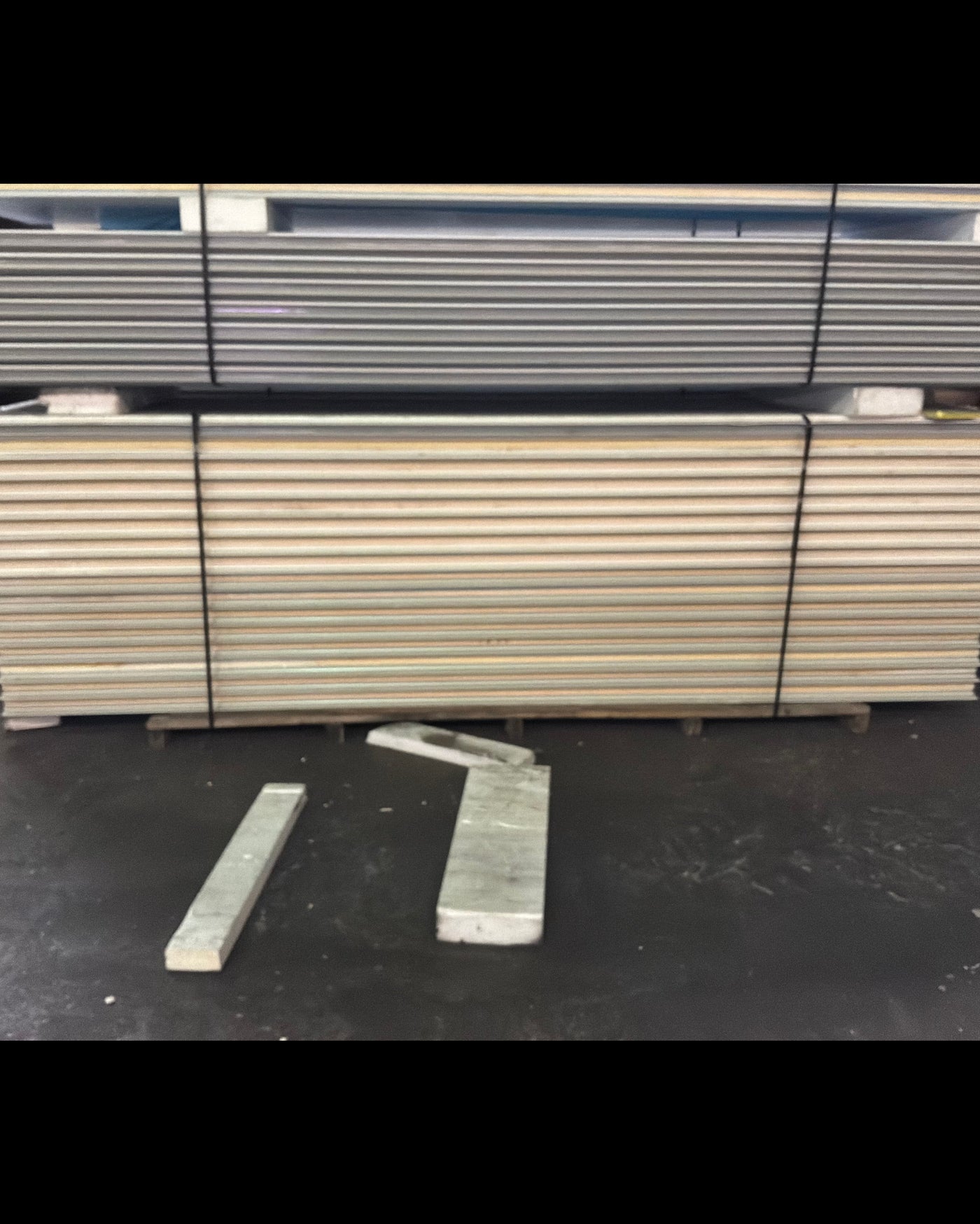 Lot of 16 Scratch and Dent New 3” Thick 14’ Tongue In Groove Panels