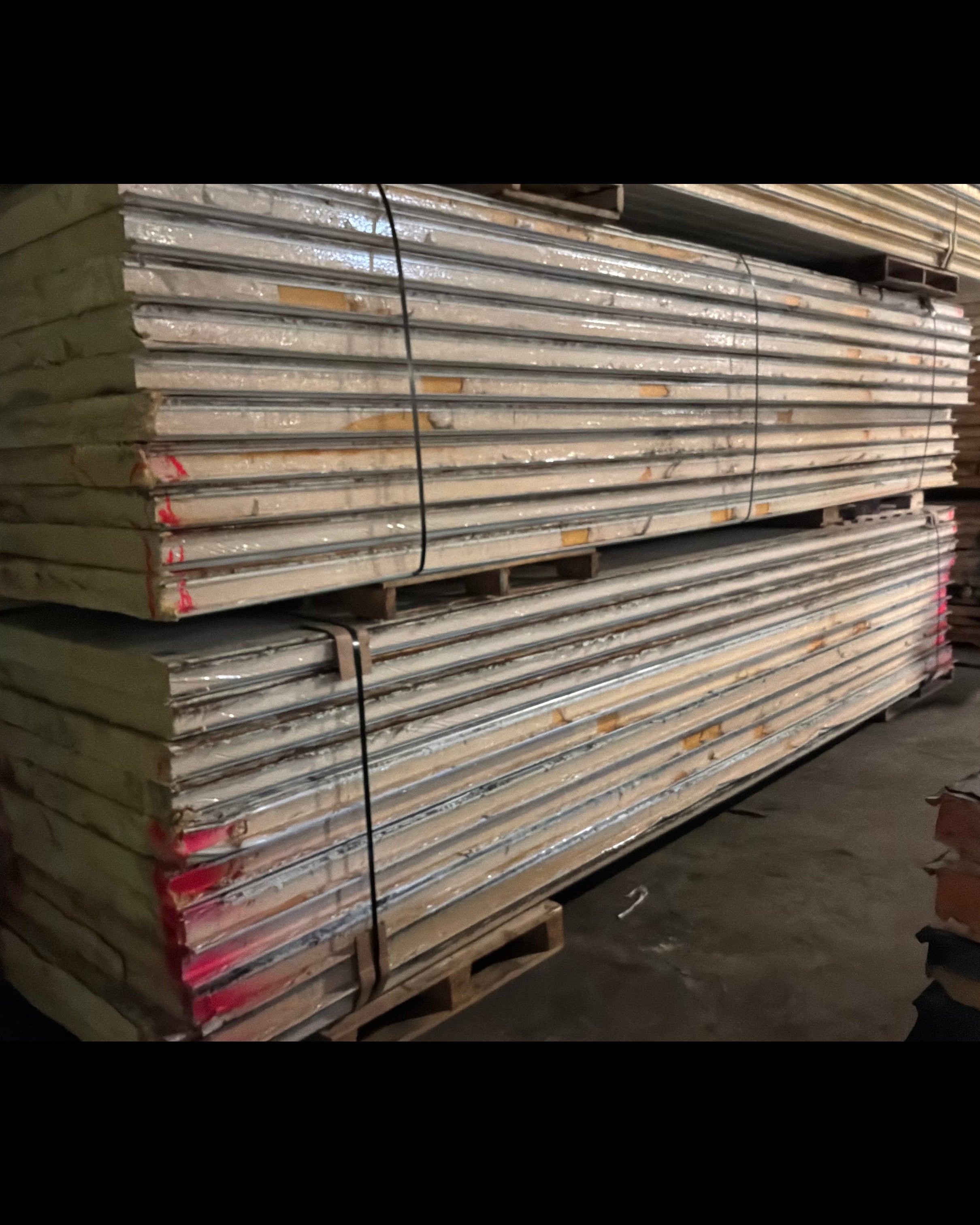 Lot of 21 Used 18’ 10” Walk In Cooler Insulated Panels 4” Thick