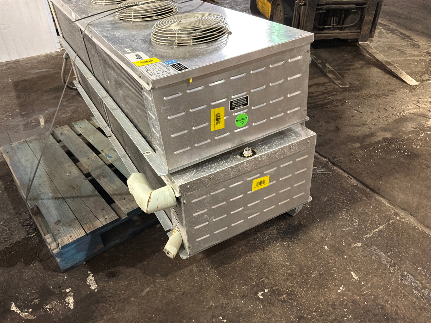 RUSSELL EFE190MD 19000 BTU EVAPORATORS #814 + #815