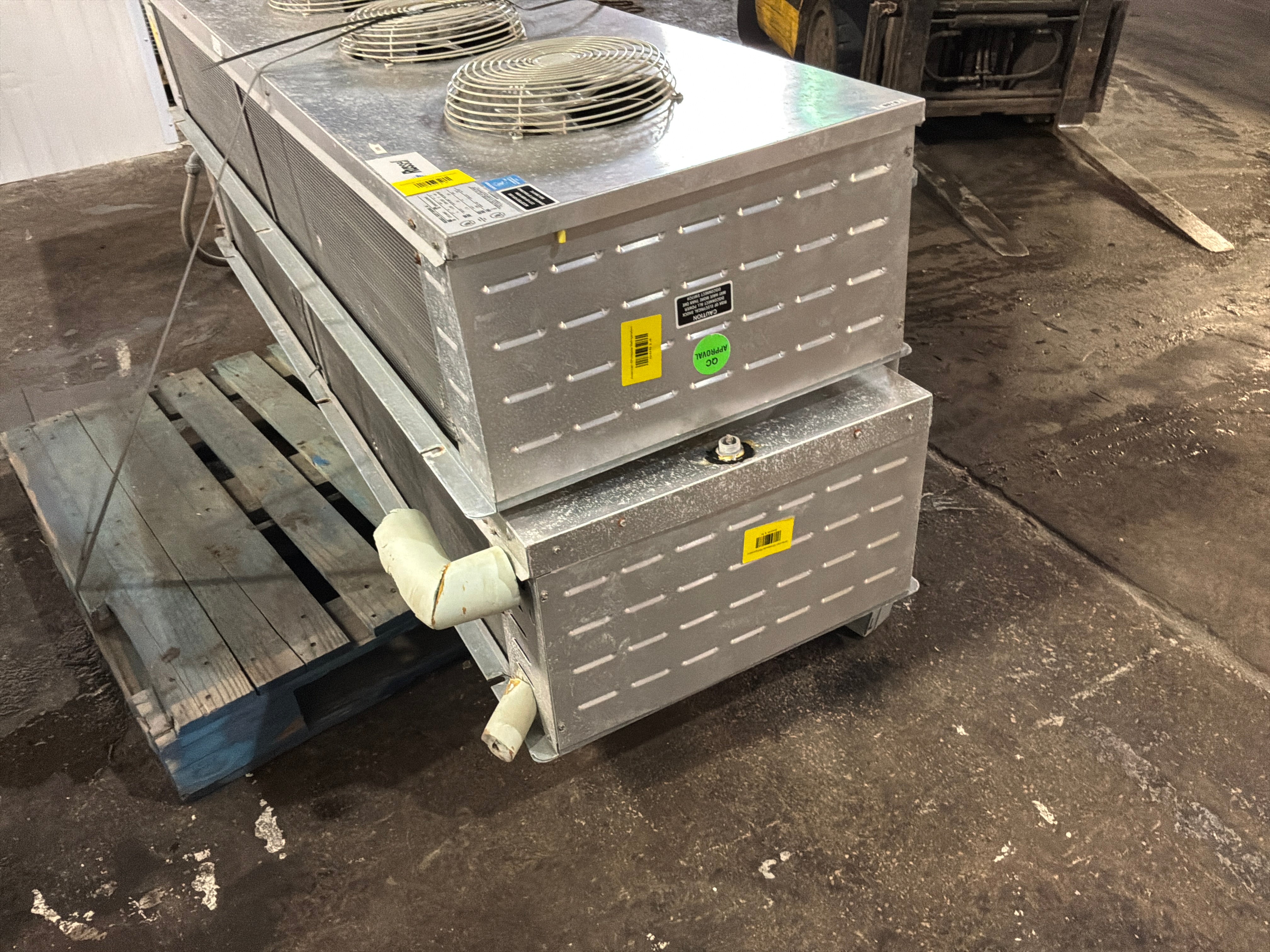 RUSSELL EFE190MD 19000 BTU EVAPORATORS #814 + #815
