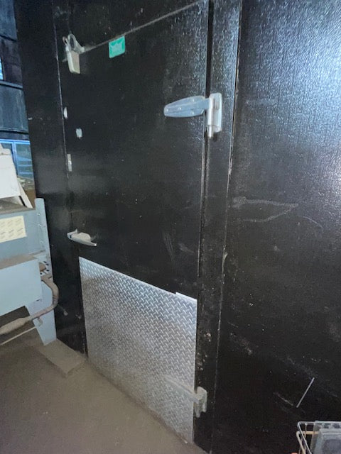 Used 8' x 8' x 10' 3-door walk-in cooler w/ 1.5HP refrigeration system