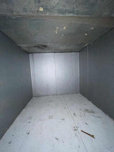 Used 10' x 12' x 8'7'' walk-in freezer w/ floor & 2HP refrigeration system