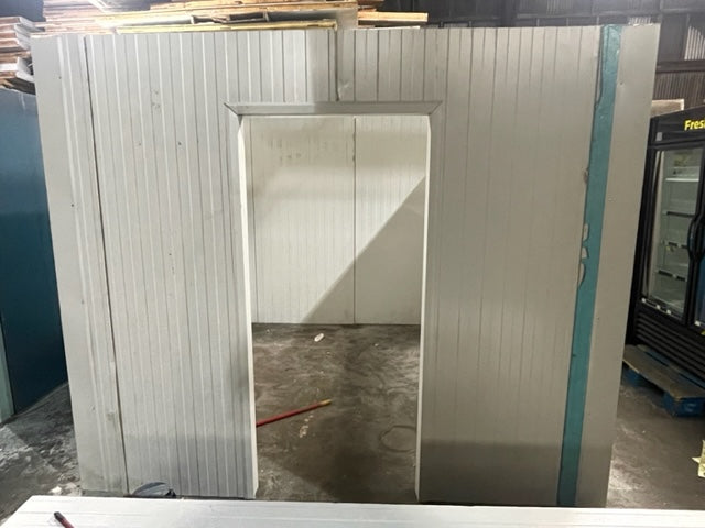 New scratch and dent 9' x 10' x 8' walk-in freezer w/ floor & 2HP refrigeration system