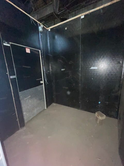 Used 8' x 8' x 10' 3-door walk-in cooler w/ 1.5HP refrigeration system